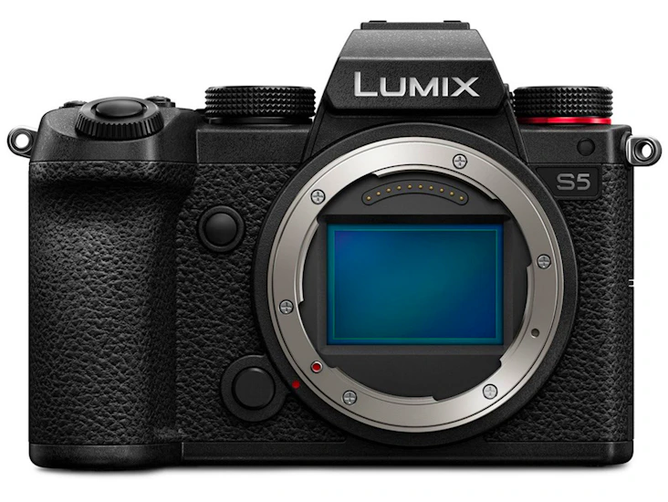 Panasonic lumix s5, with canon fd 50mm f1.4