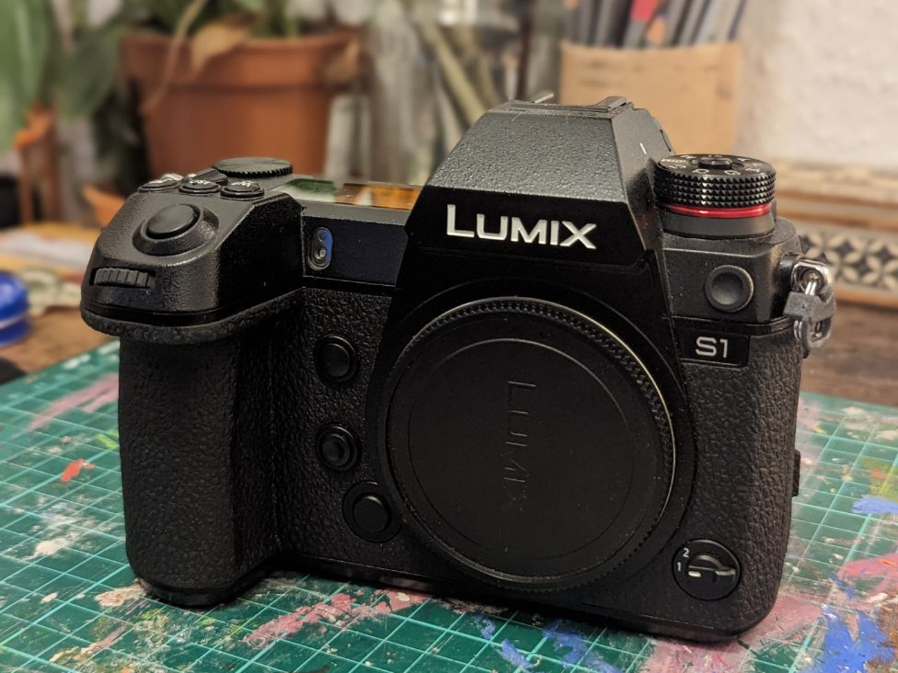 Panasonic s1 camera body. l mount w/ef adaptor 