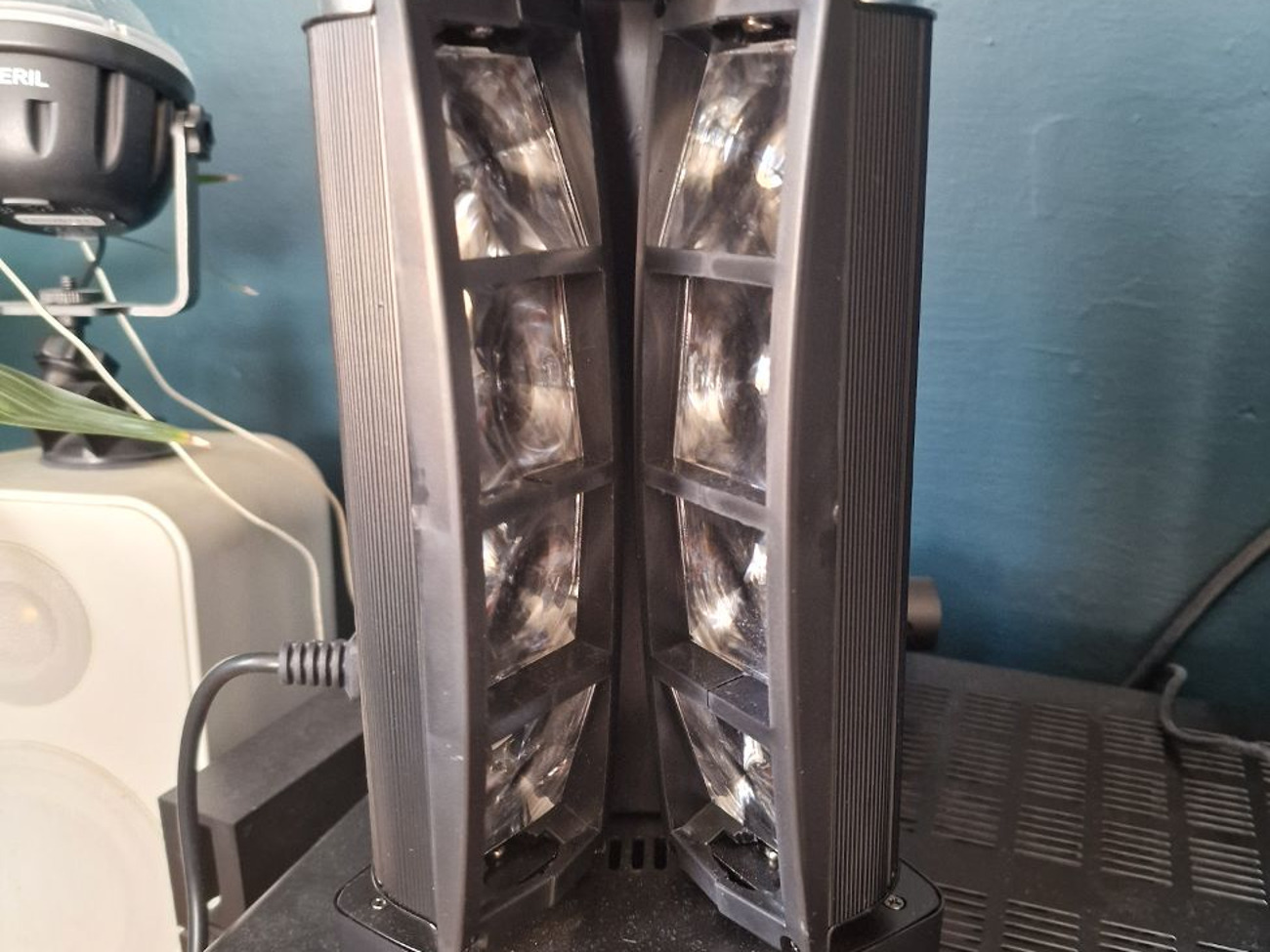 Party light. moving head mini spider light