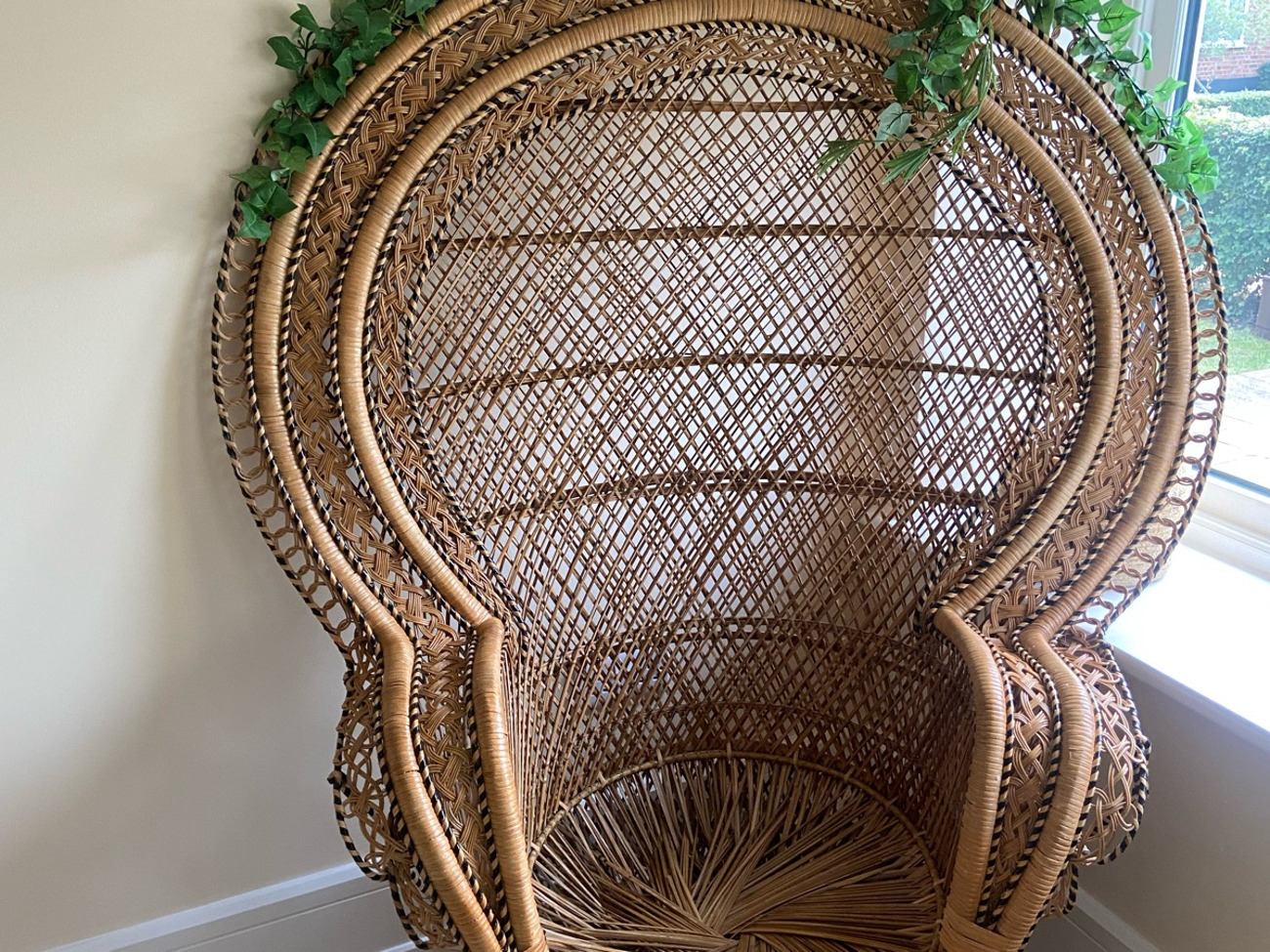 Peacock wicker chair 