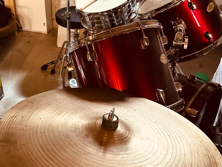 Pearl 5 piece drum kit