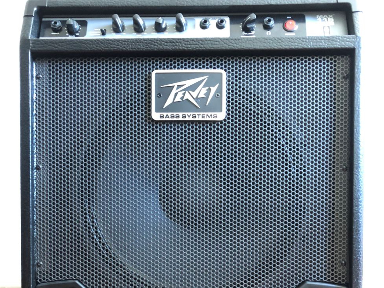 Rent Peavey MAX 115 Bass Combo Guitar Amp Hugely Versatile from Iain