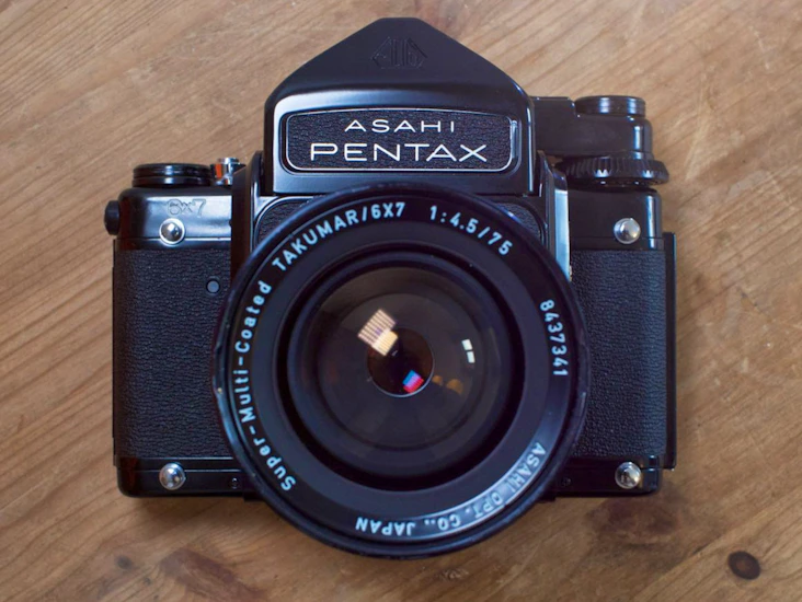 Pentax 6x7 mlu (mirror lock up) with 75mm f4.5