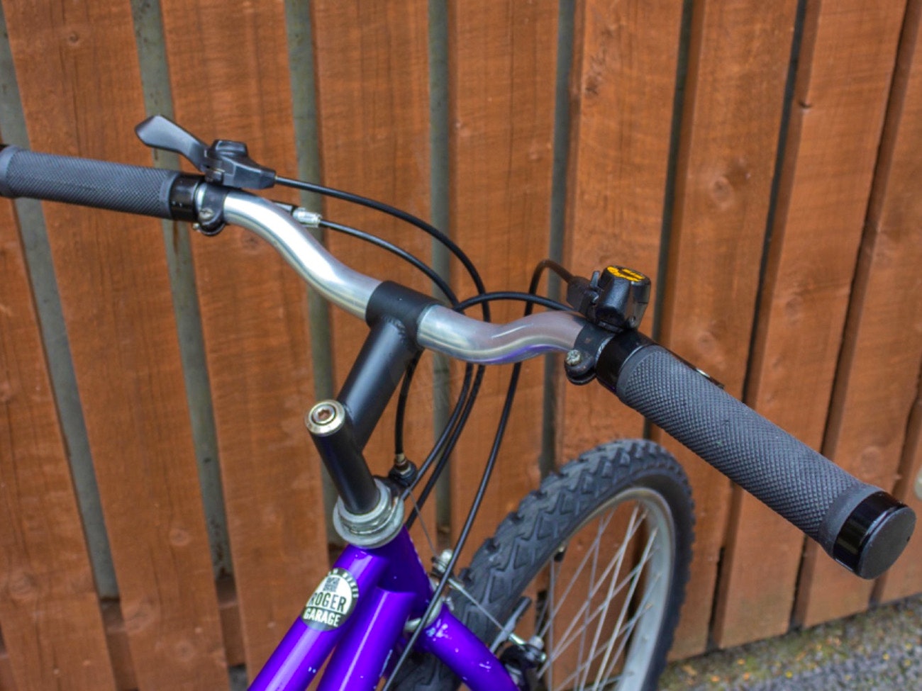 Rent Peugeot RAD Formula Women's Hybrid MTB bike puncture proof