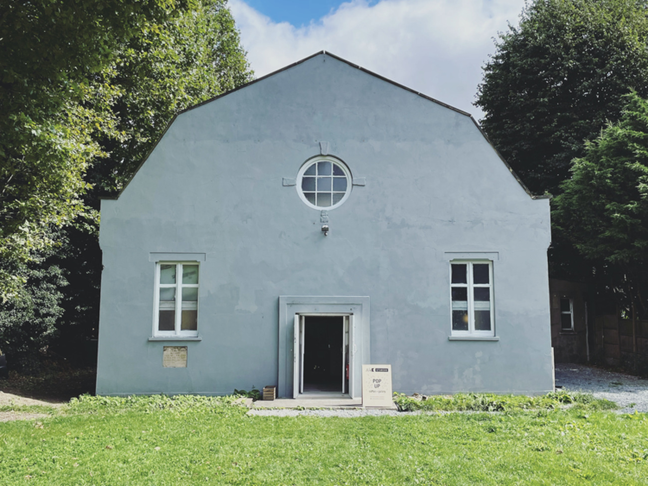 Photo / film studio for hire