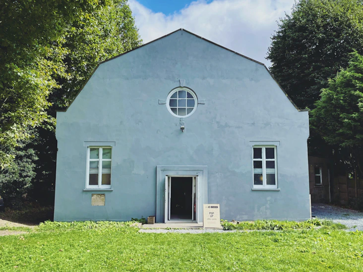 Photo / film studio for hire