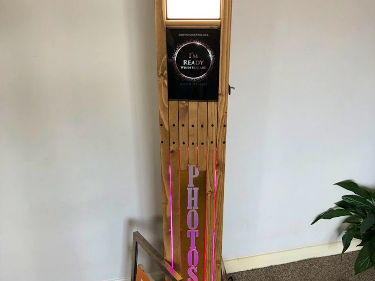 Photo booth hire - london selfie pod hire