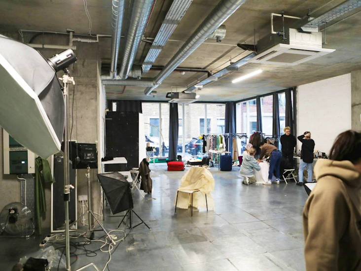 Photography / video studio hire east london-daylight + blackout *full day 1 of 3