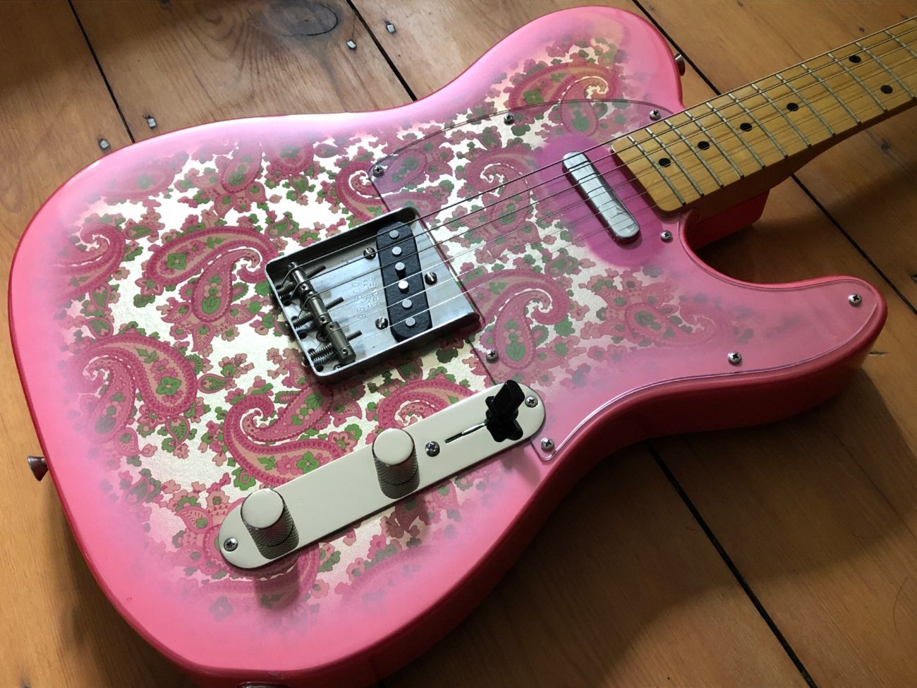 Pink paisley fender telecaster, classic tele tones