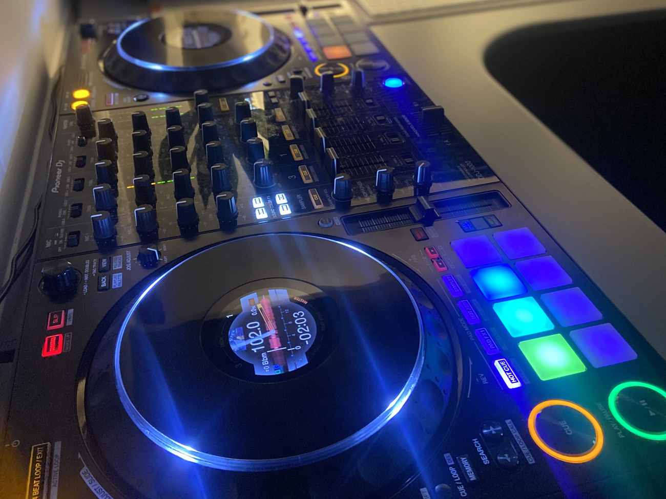 Pioneer ddj-1000 rekordbox controller & udg flight case