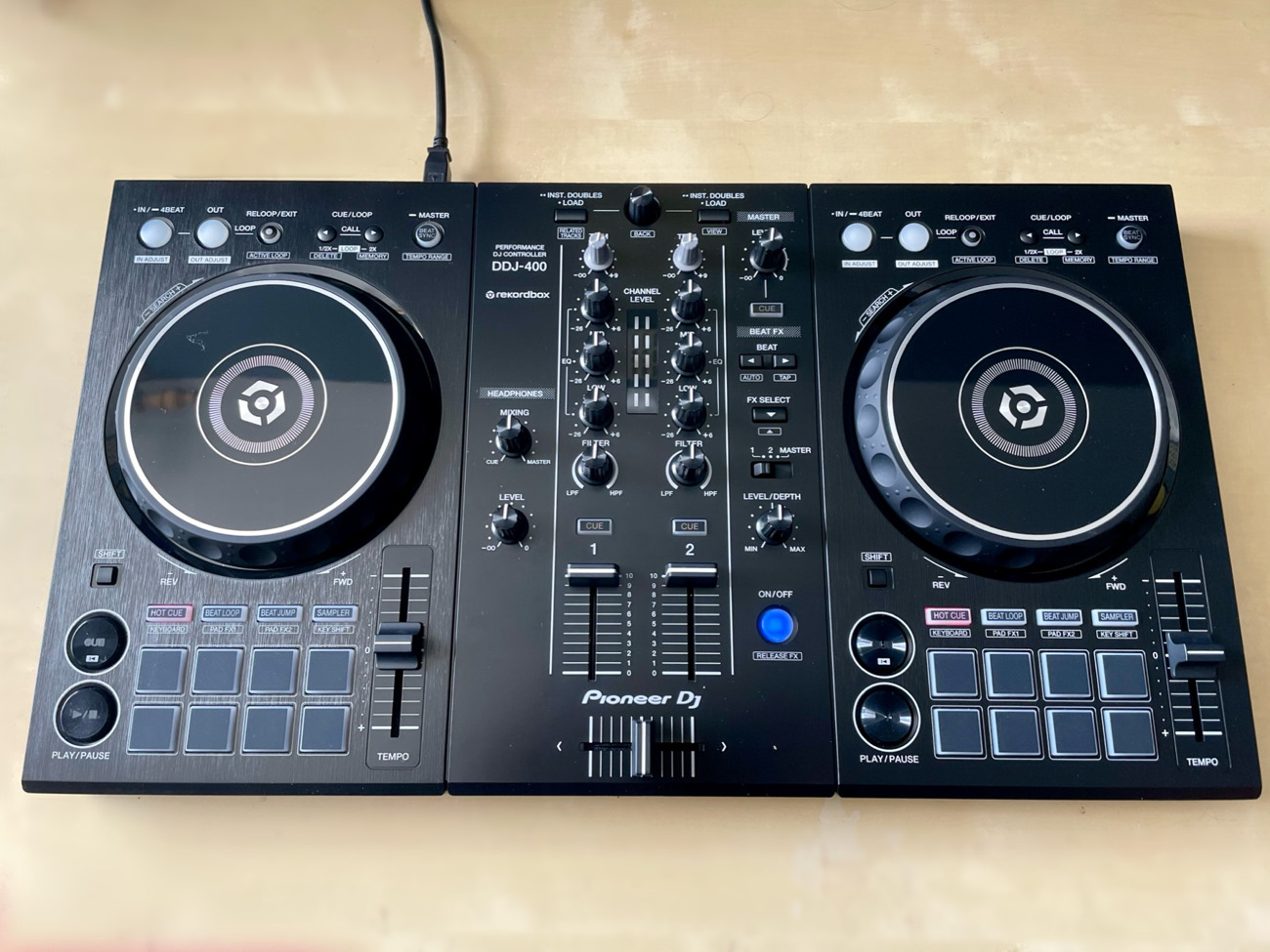 Pioneer ddj-400 dj controller 