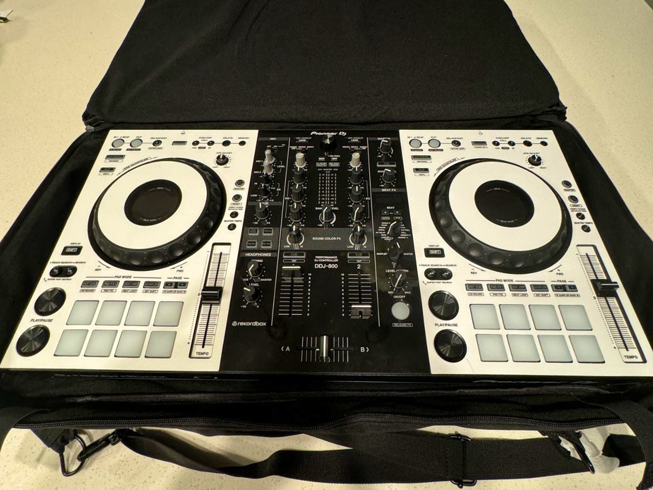 pioneer-ddj800-dj-controller- pioneer-ddj800-dj-controller-