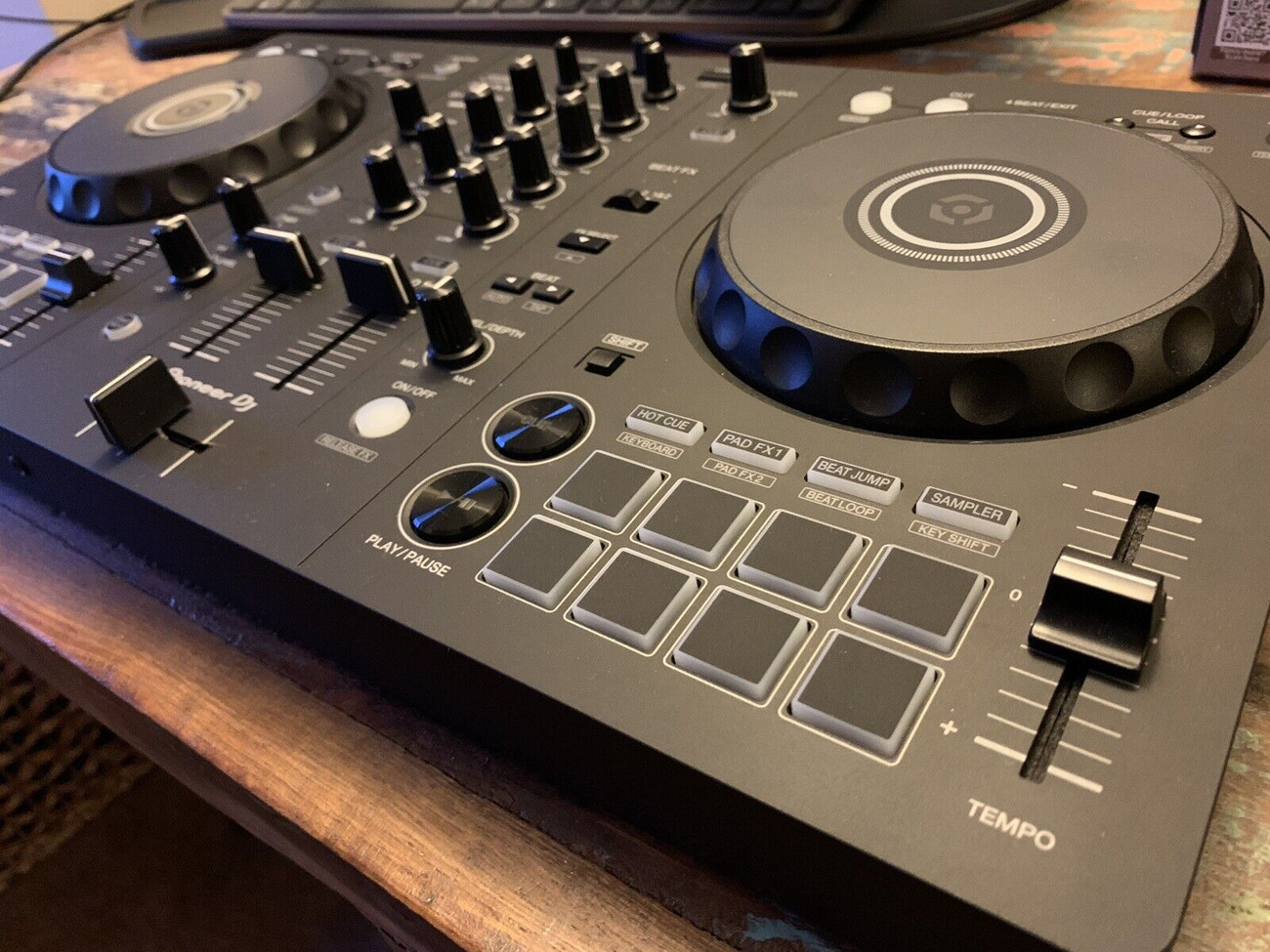 Pioneer ddj-flx4 2-channel dj controller