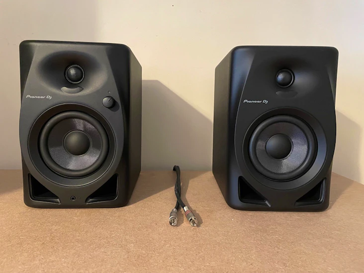 Pioneer dj dm-40d 4-inch desktop speaker monitor system