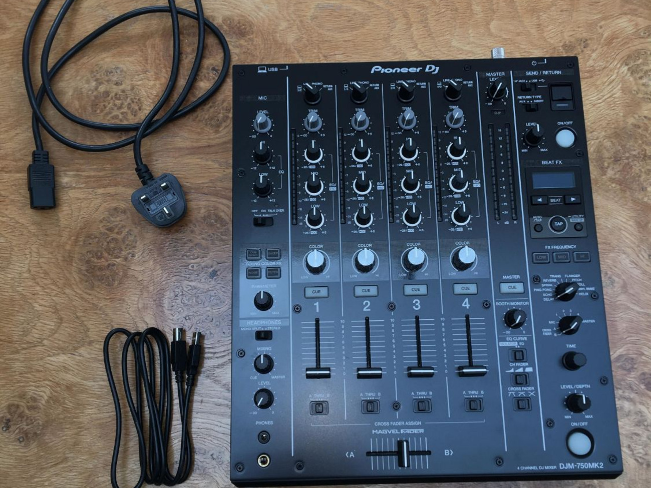 Pioneer djm 750mk2