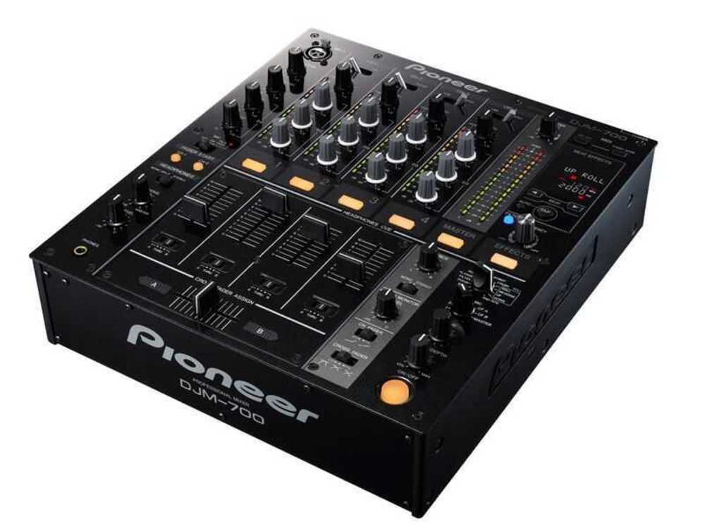 Pioneer djm700 dj mixer