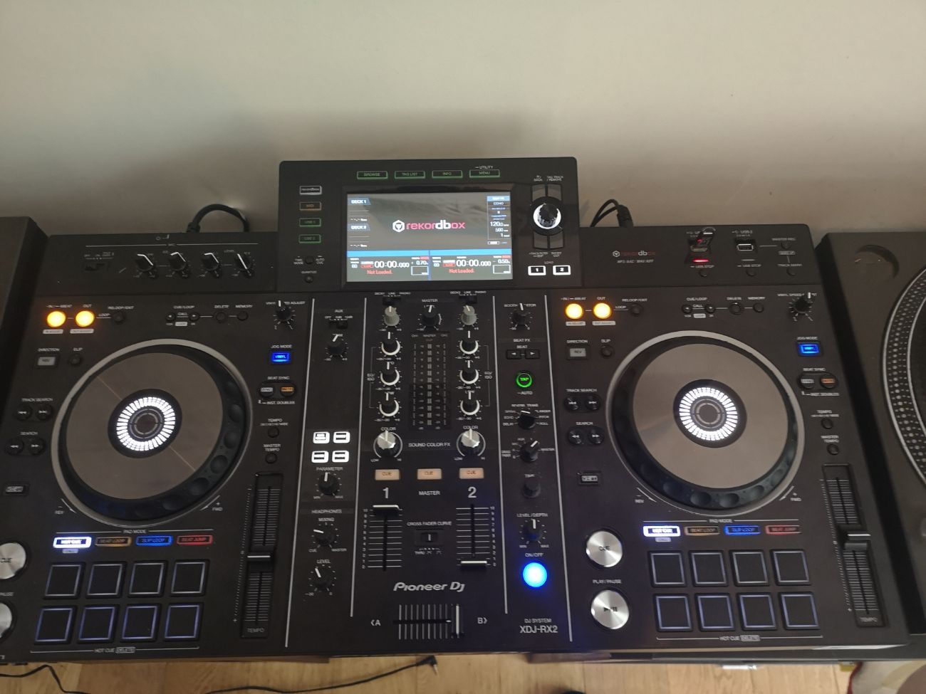 Pioneer xdj rx2 with hard swan flight case 