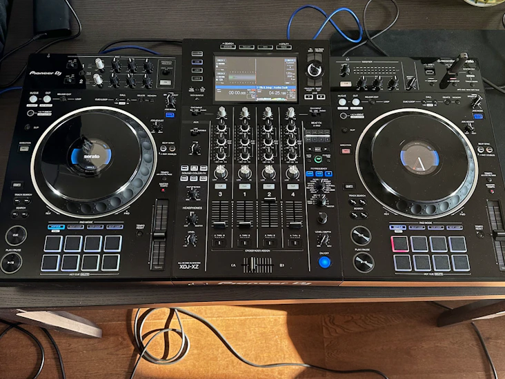 Pioneer xdj xz - dj controller