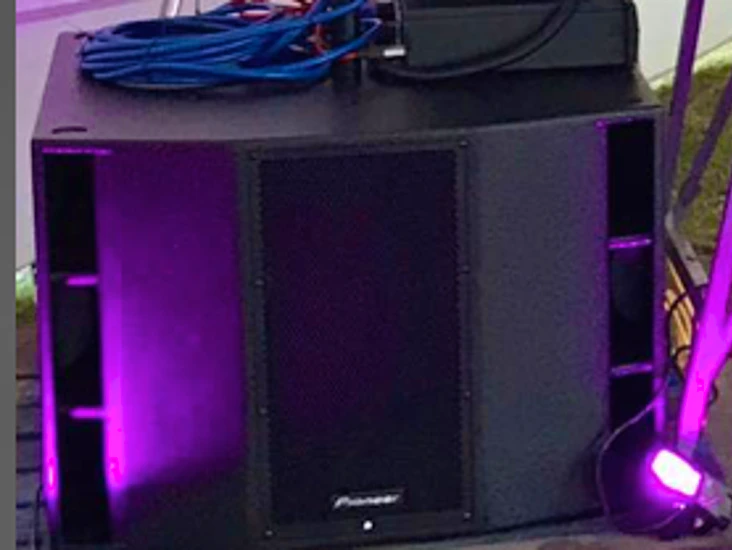 Pioneer xpres 215's (double 15 inch subwoffer)