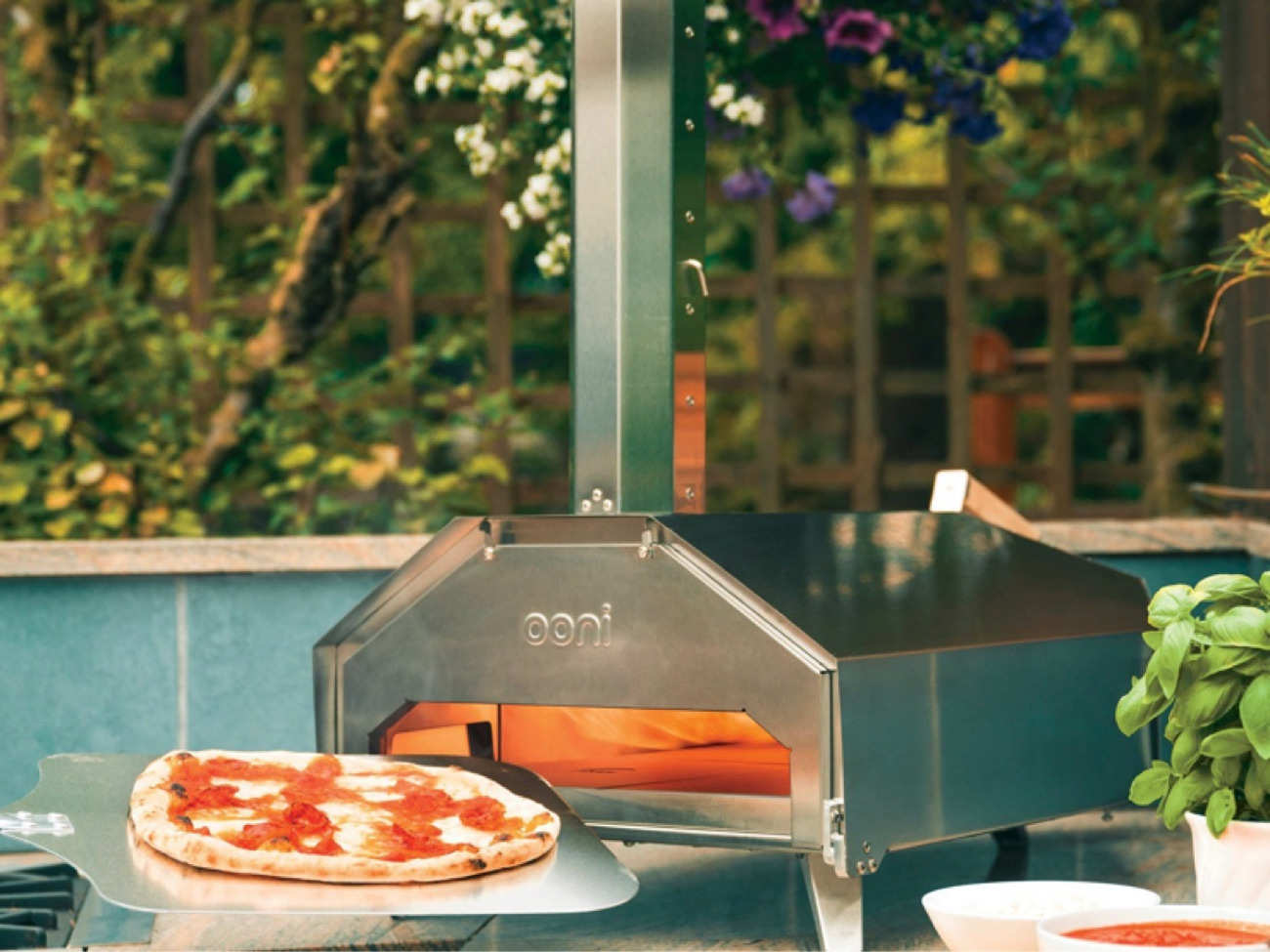 Pizza oven ( with all tools)