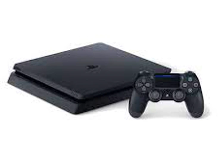 Playstation 4 slim