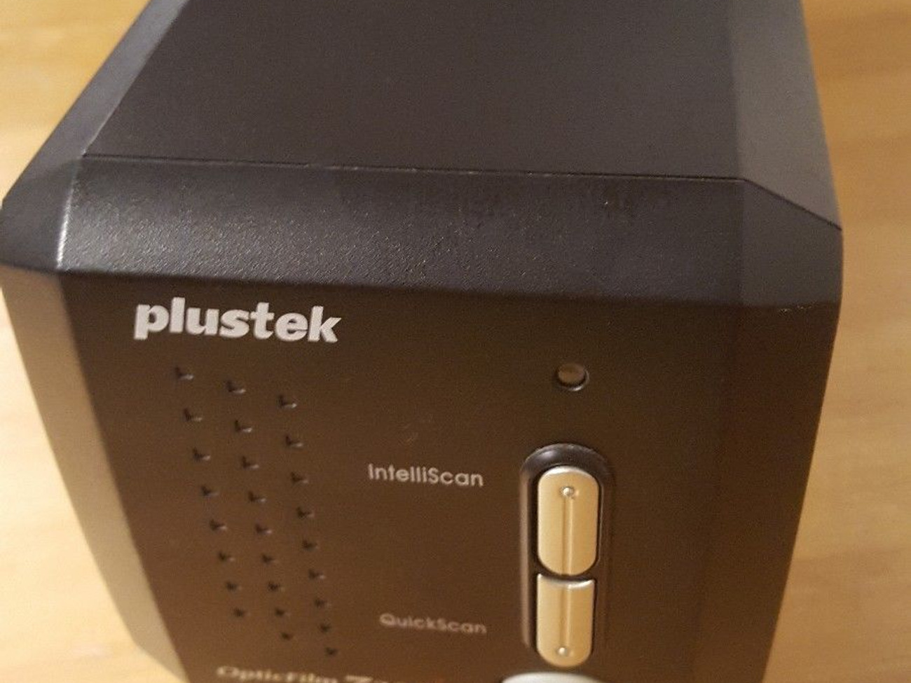 Plustek opticfilm 8200i 35mm slide & film scanner