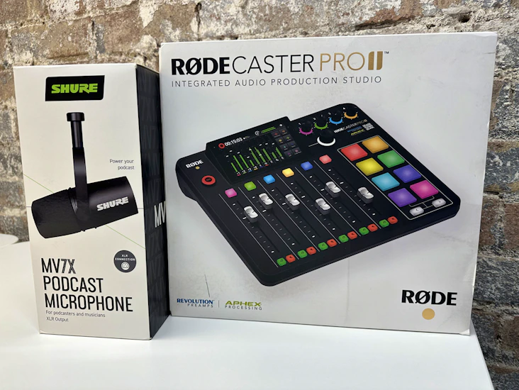 Podcasting kit: rodecaster pro ii w/ 3x mics
