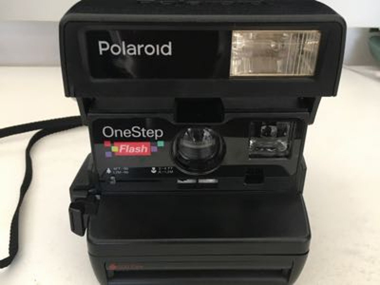 Polaroid camera onestep flash