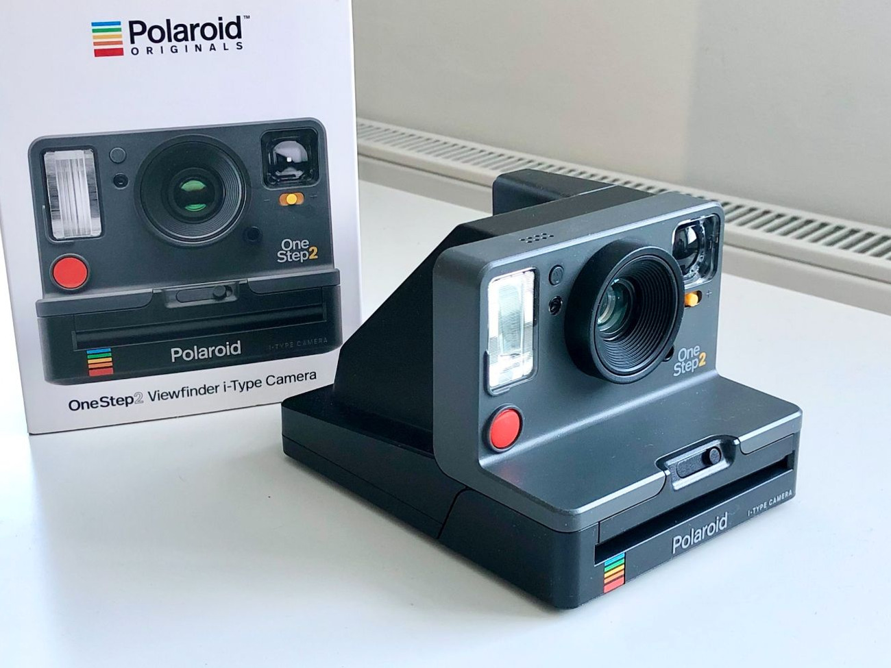 Polaroid onestep2 camera