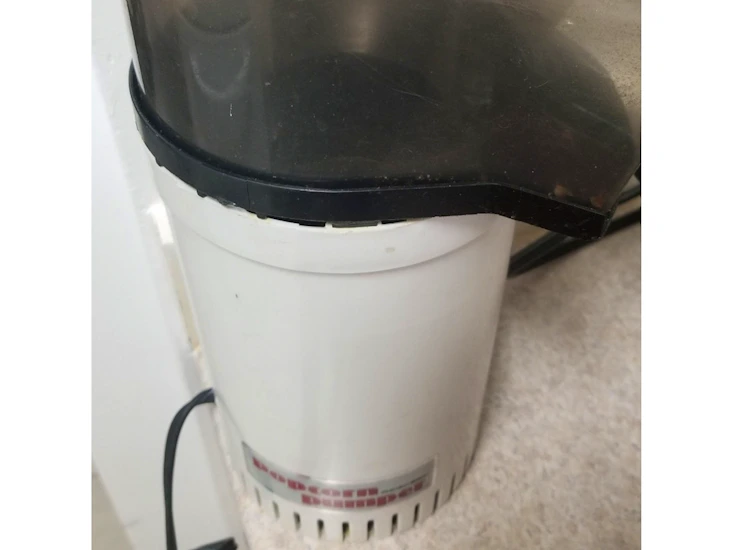 Popcorn maker