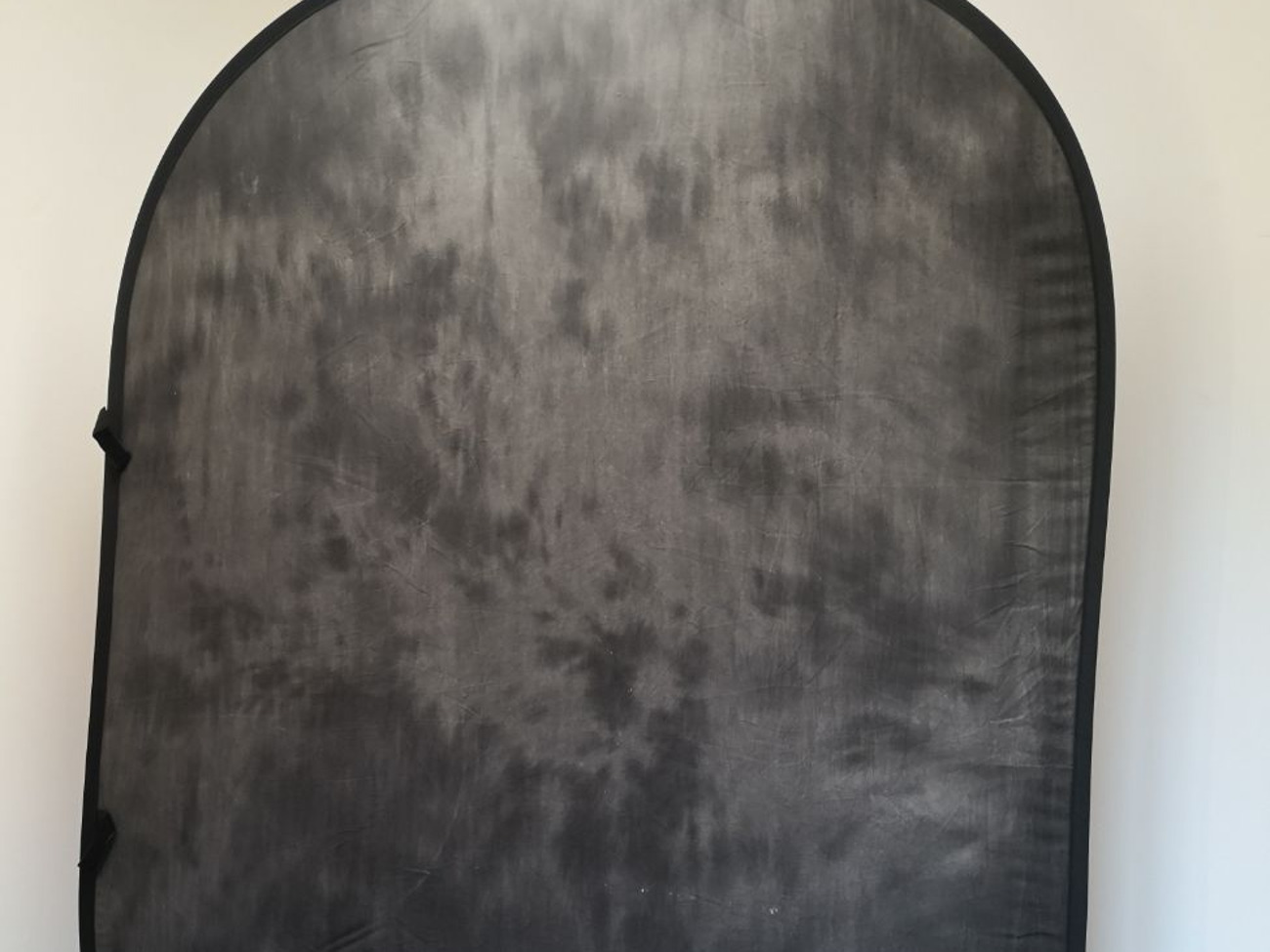 Pop-up photo backdrop grey wash 1.5 x 2m video background