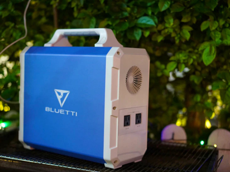 Bluetti power station 1800wh battery