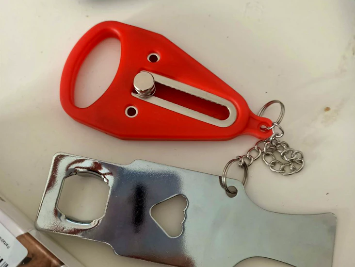 Portable door lock, travel lock,