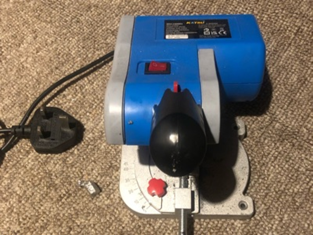 Power saw 240v