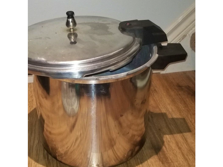 Pressure canner