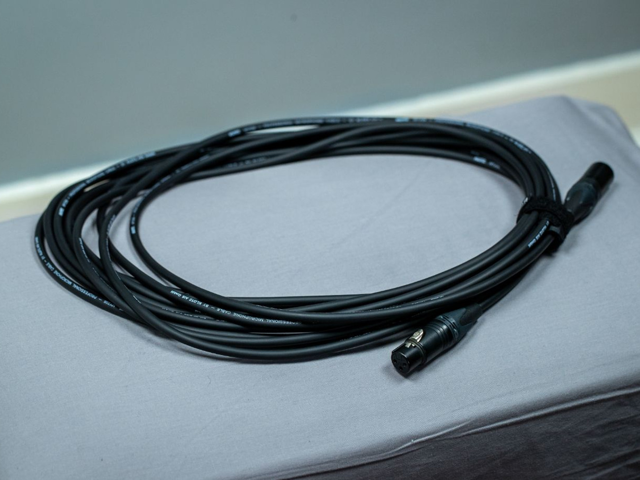 Pro neutrik 10m xlr microphone cable (black)