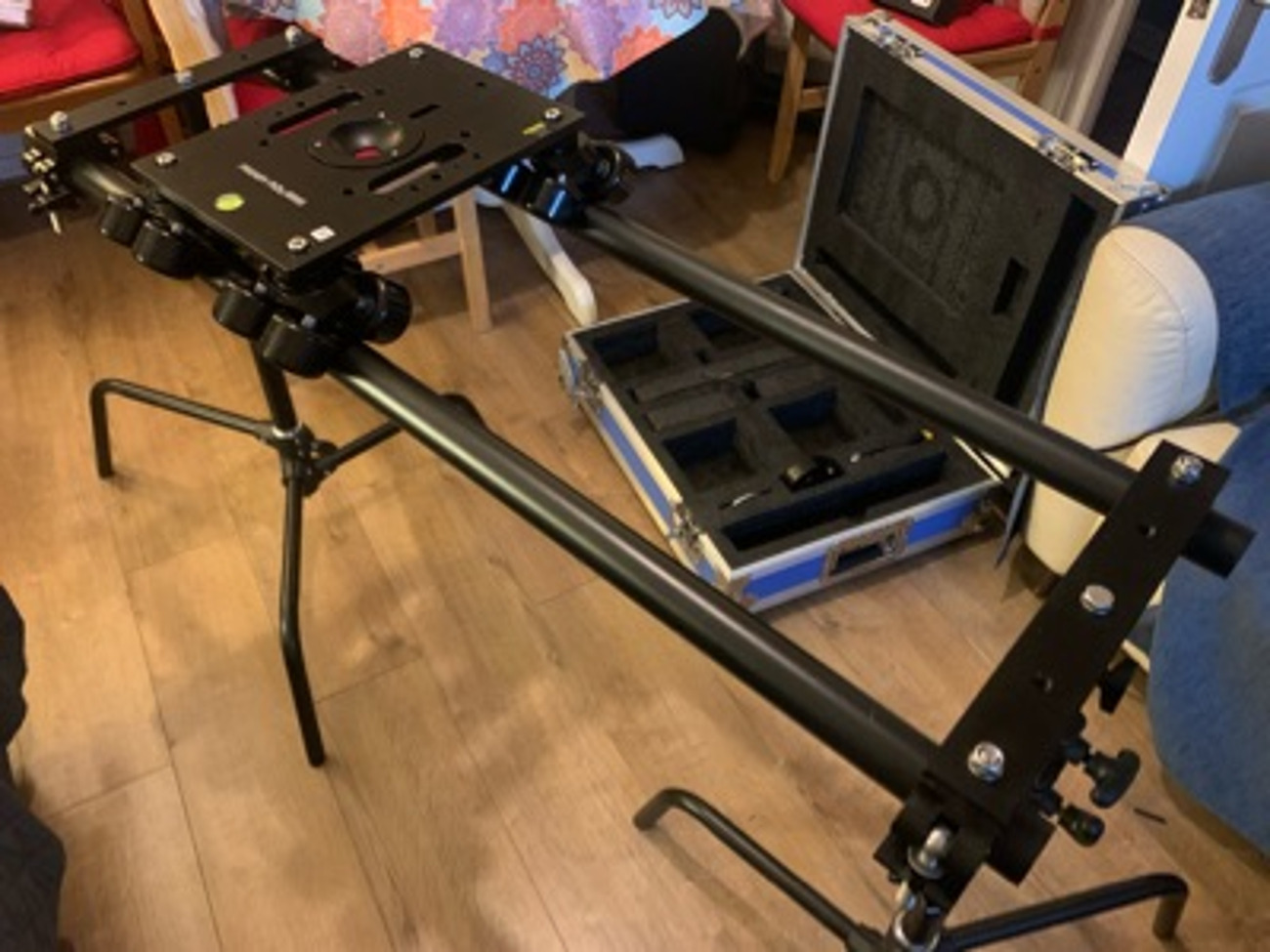 Proaim dolly + 4ft track + 1.3m c-stands 