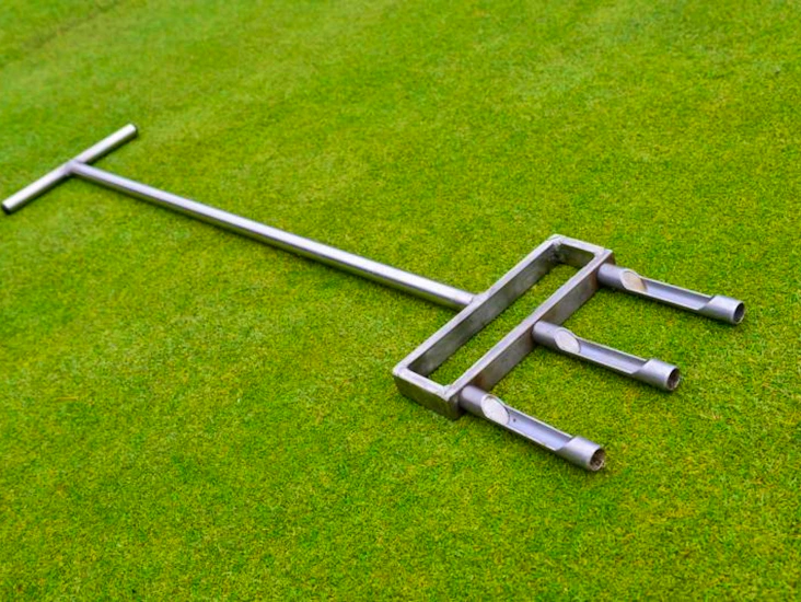 Swardman hollow-tine aerator handtool £13 per day; £6 additional days; £28 p/w
