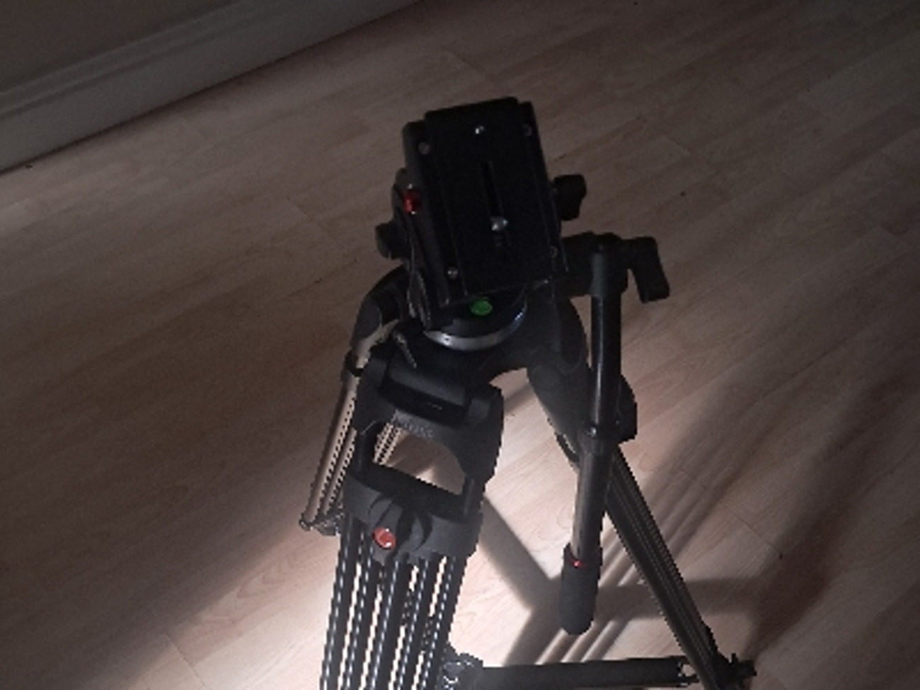 Professional tripod