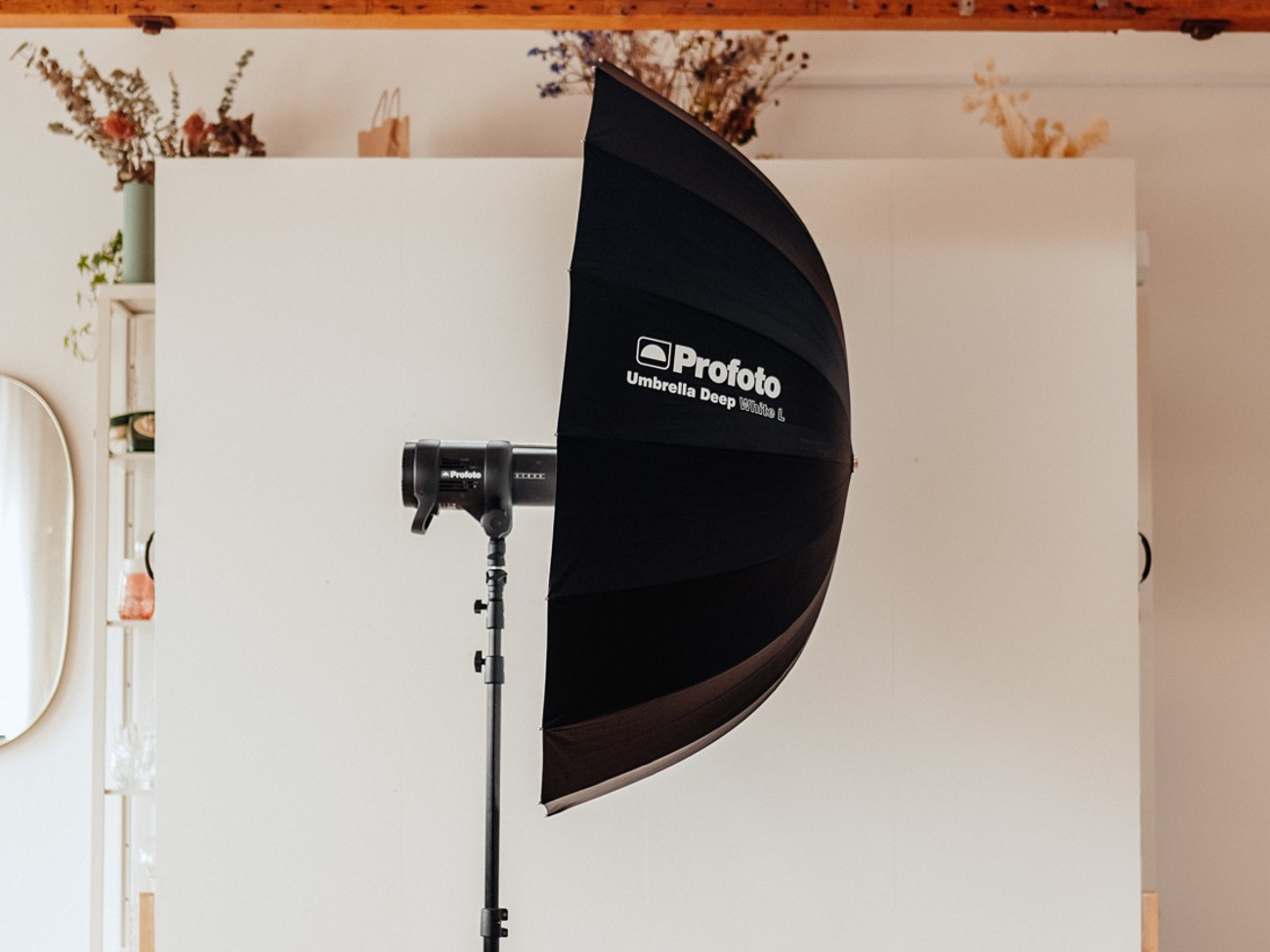Profoto deep white umbrella - large