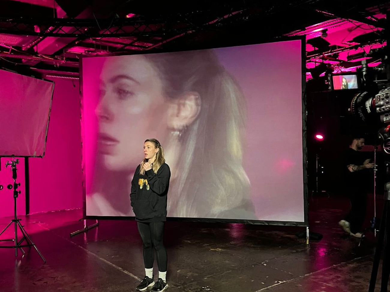 Projector screen 4x3m rear or front projection 