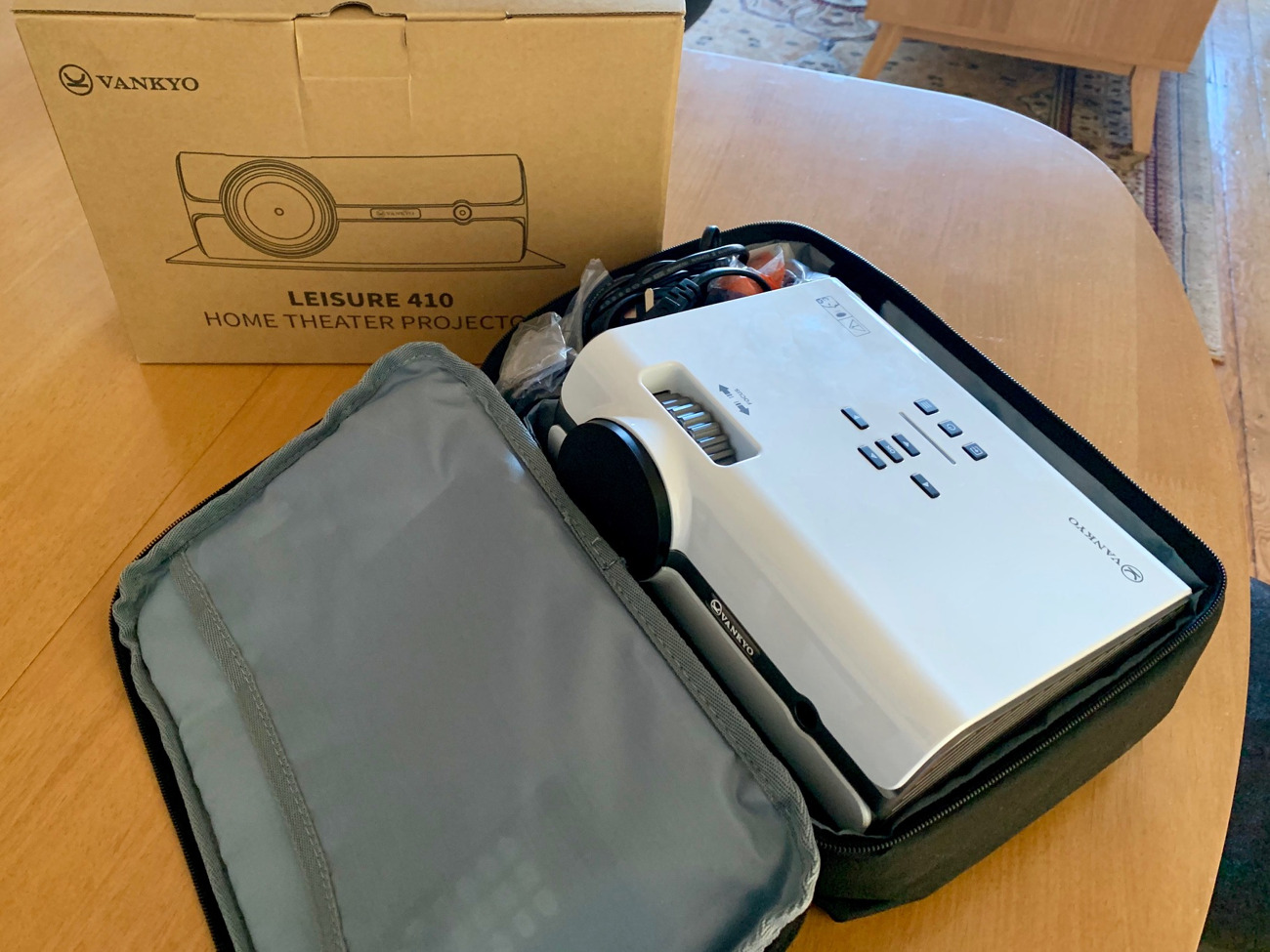 Projector (vankyo leisure 410)