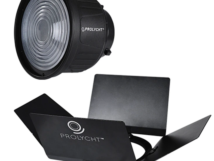 Prolycht 2x fresnel + barndoors aputure film & video light