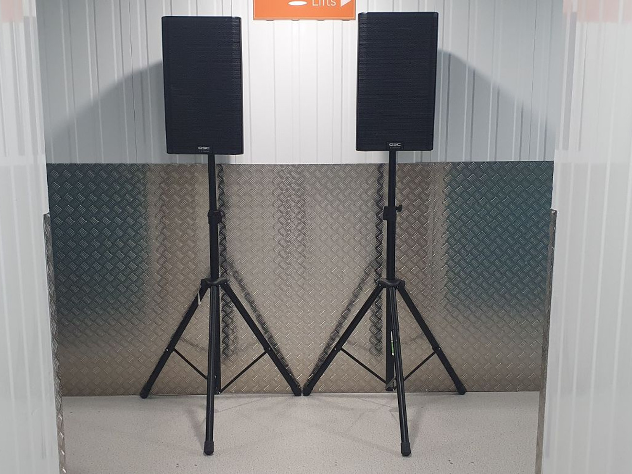 Qsc 12.2 speakers