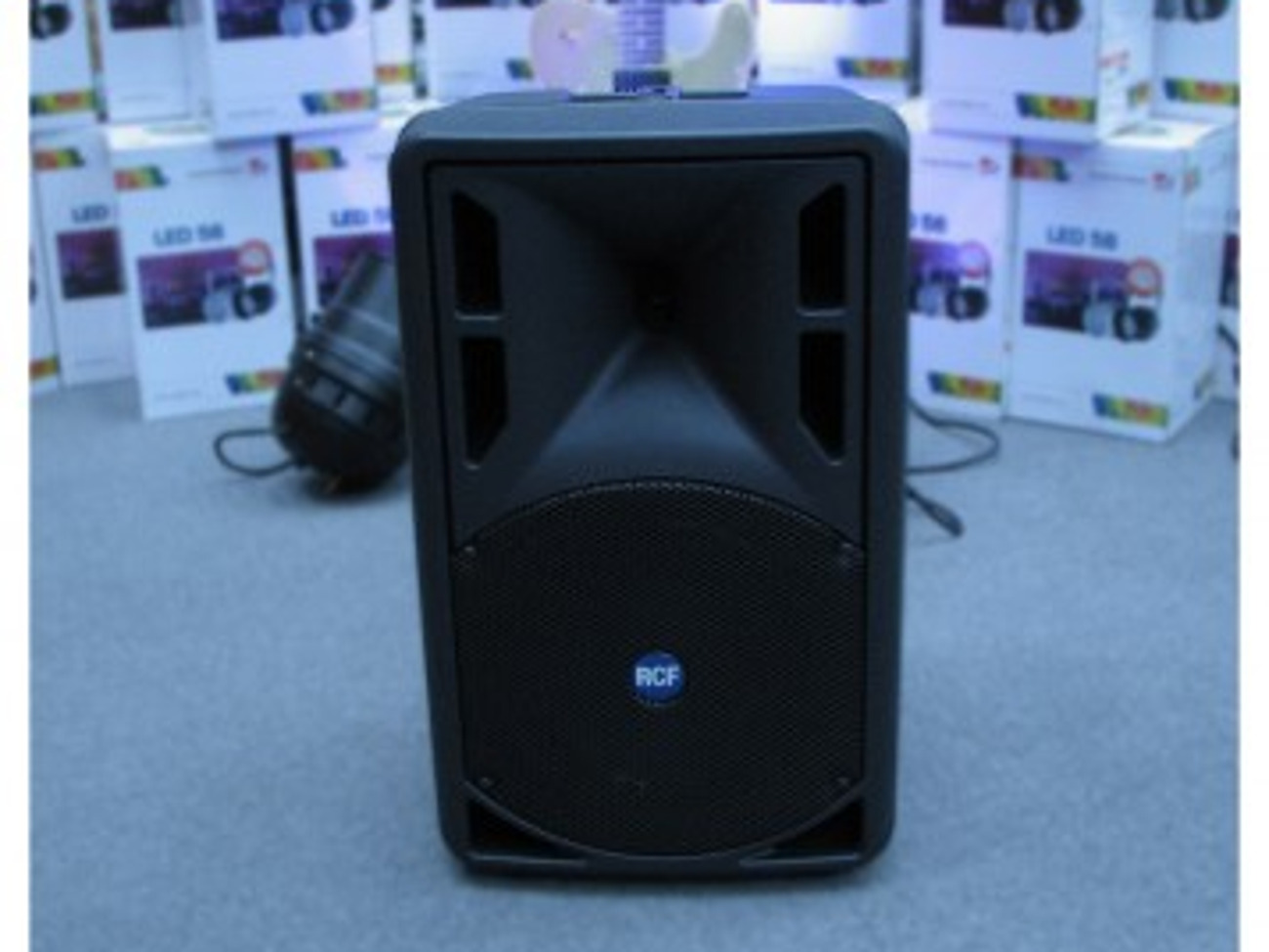 Rcf 310a active pa speaker
