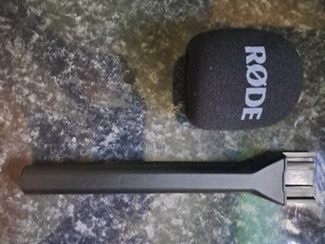 Røde interview go handheld adaptor for wireless go
