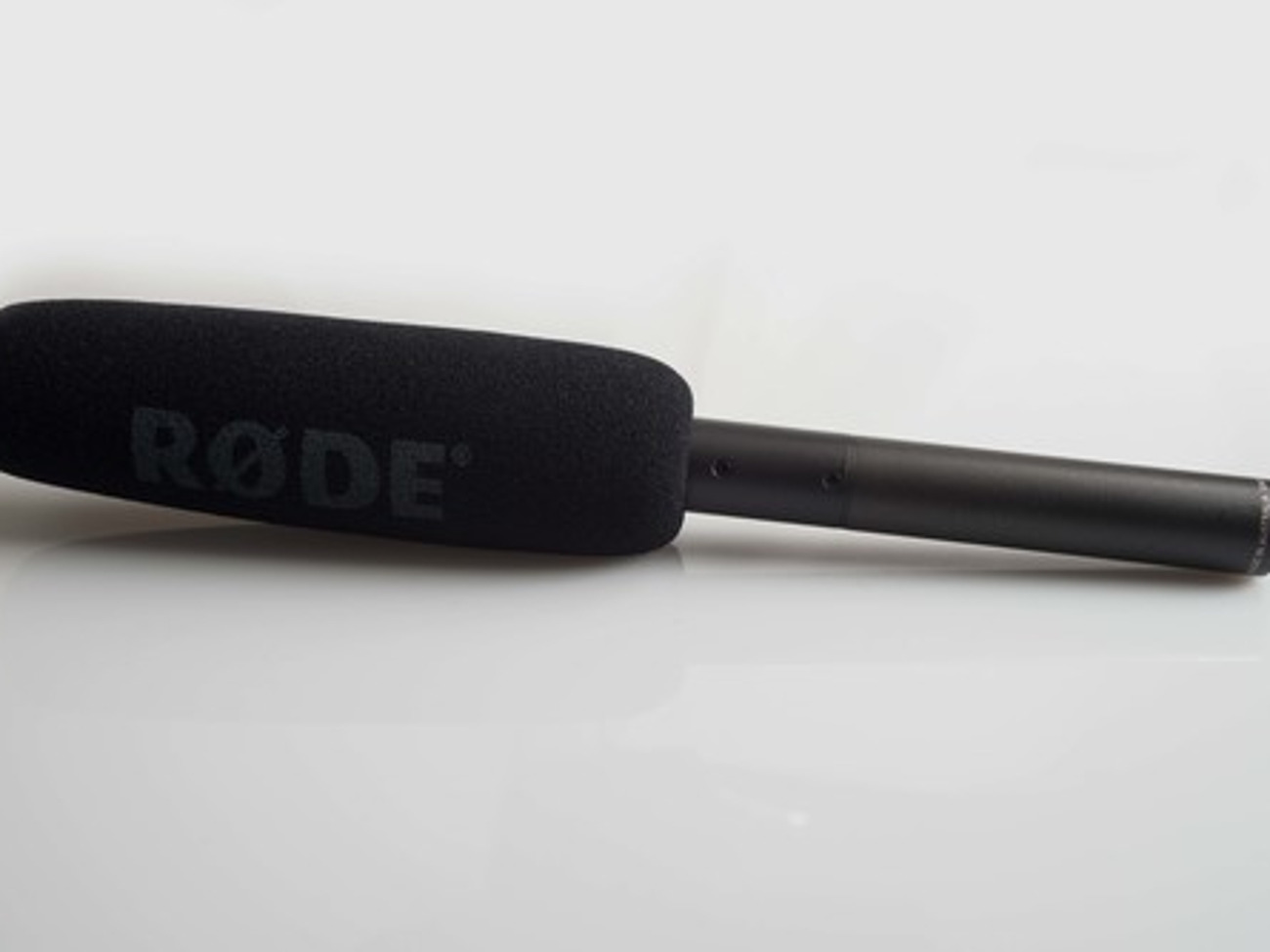 Røde ntg2 - shotgun microphone, boom and recorder