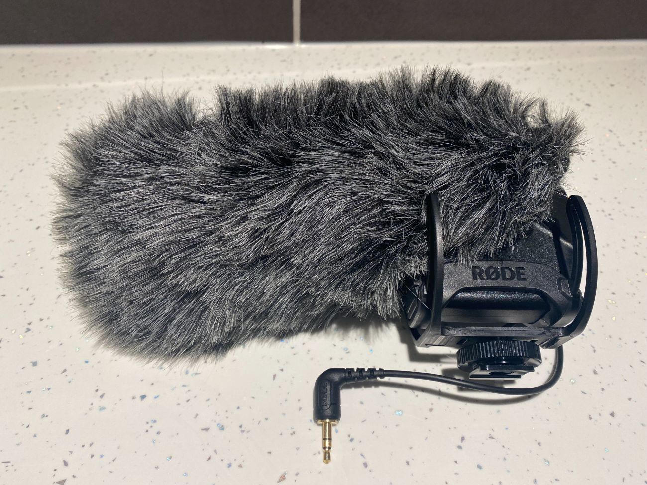 Røde videomic pro + røde deadcat wind shield