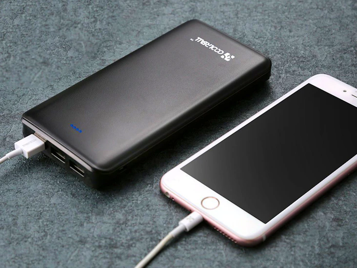 Rechargeable battery power pack // k8 powerbank 3 usb