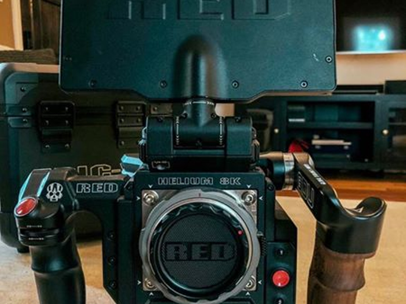 Red epic-w 8k kit (free delivery)